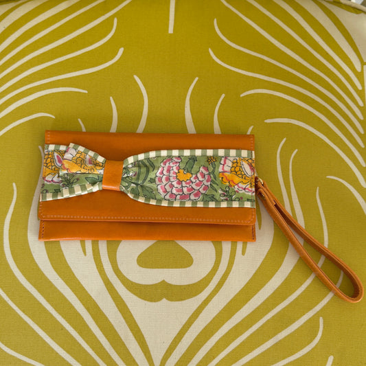 *Elizabeth Wallet*